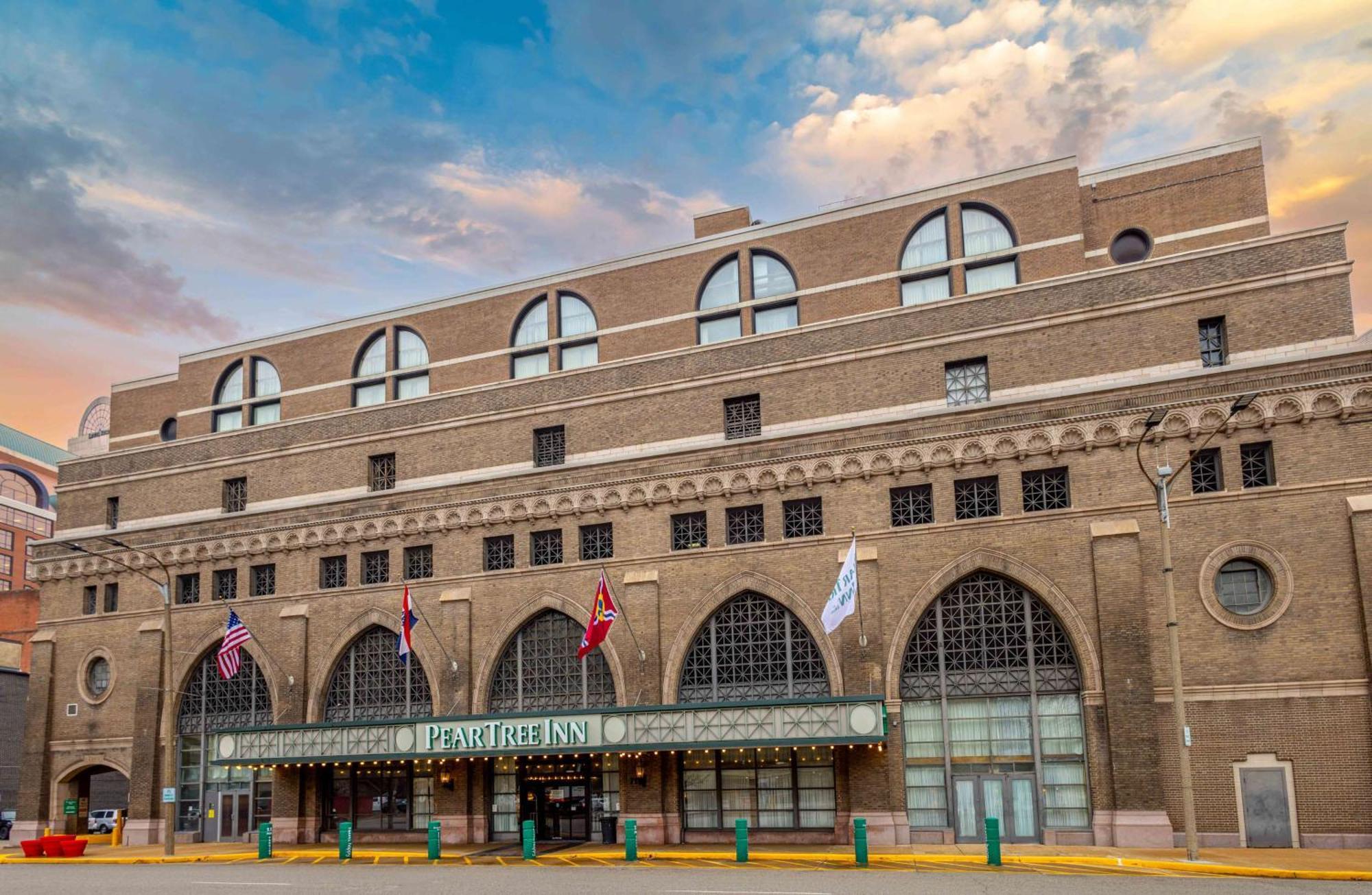 Pear Tree Inn St Louis Convention Center Сент-Луїс Екстер'єр фото